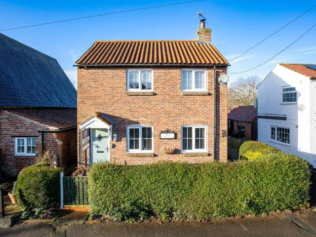 House for sale in Scagglethorpe, North Yorkshire