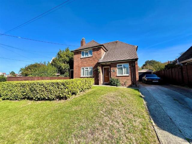 House for sale in Colwell Bay, Totland