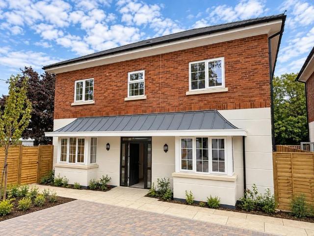 House for sale in Wooteys, East Hampshire