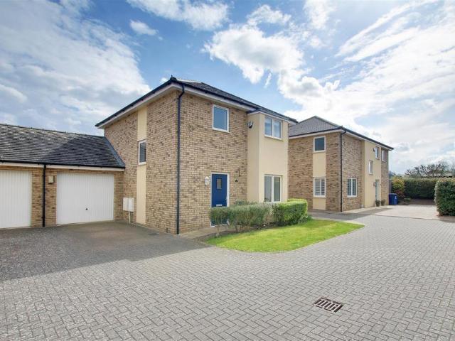 House for sale in Huntingdon