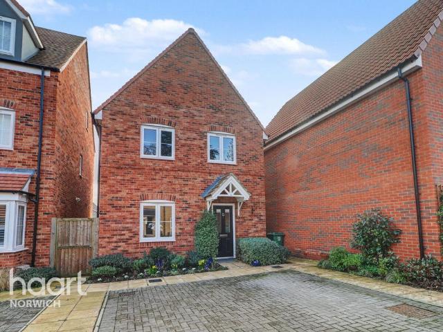 House for sale in Crostwick, Norfolk