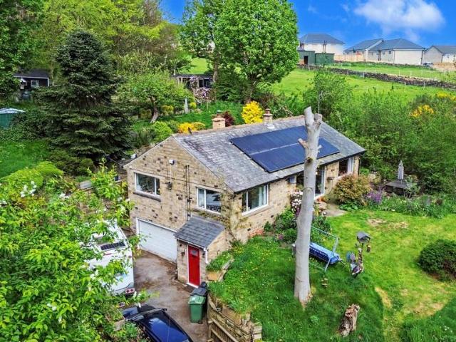 House for sale in Wellhouse, Golcar