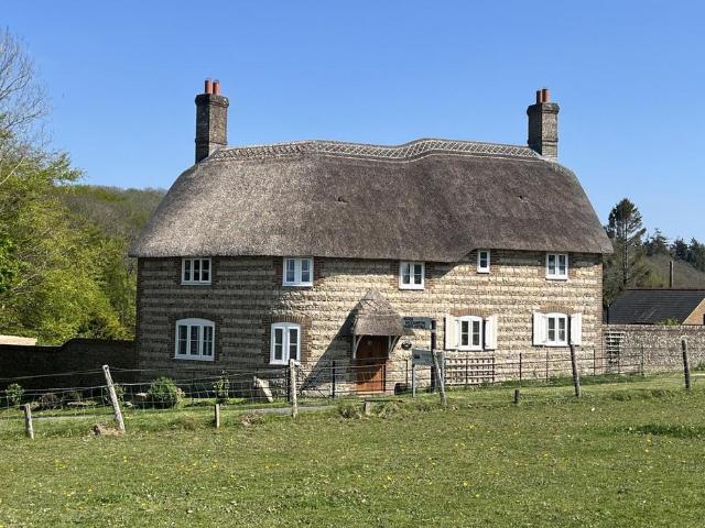 House for sale in Stinsford, East Dorset