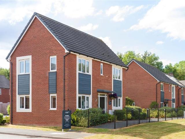 House for sale in Kingsley Moor, Staffordshire