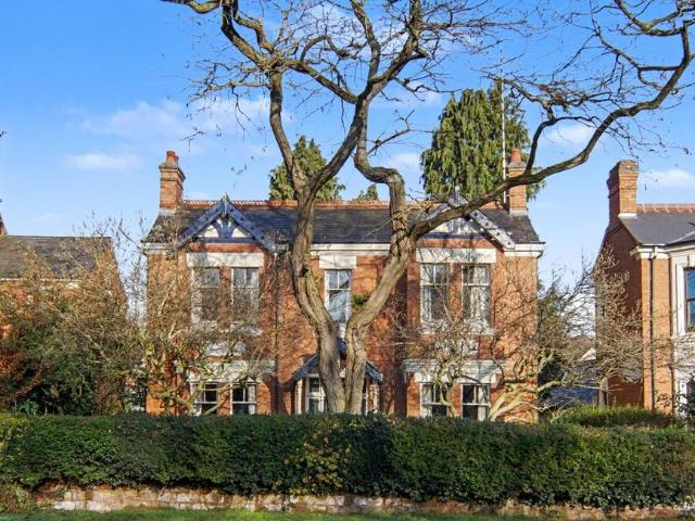House for sale in Ball Hill, West Midlands
