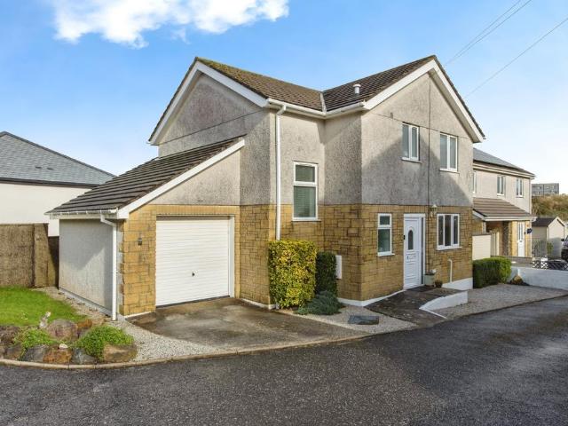 House for sale in Roseworthy, Cornwall