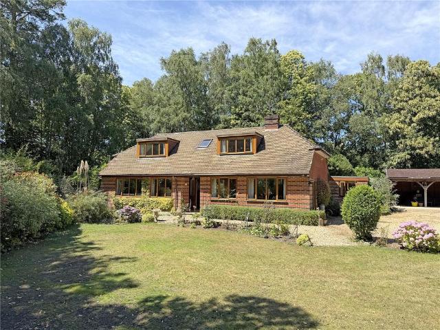 House for sale in Littlecote, West Sussex