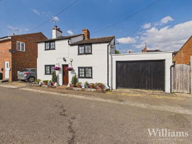 House for sale in Walton, Aylesbury