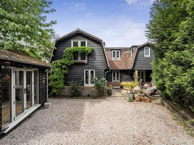 House for sale in Wheelerstreet, Fole