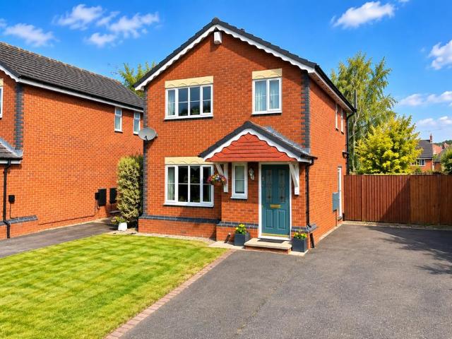 House for sale in Saltney Ferry, Flintshire