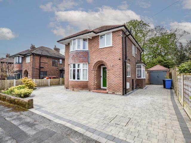 House for sale in Timperley, Trafford Park