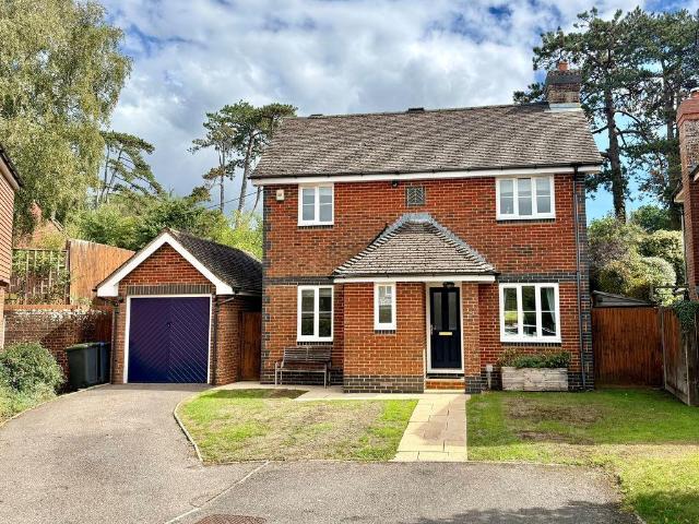 House for sale in Perryfields, West Sussex