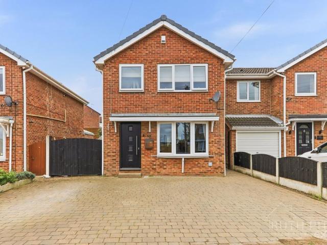 House for sale in Ackworth Moor Top, West Yorkshire