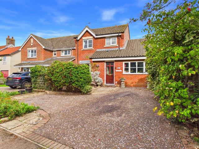 House for sale in Roydon, South Norfolk