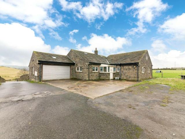 House for sale in Holme Valley, Holmfirth