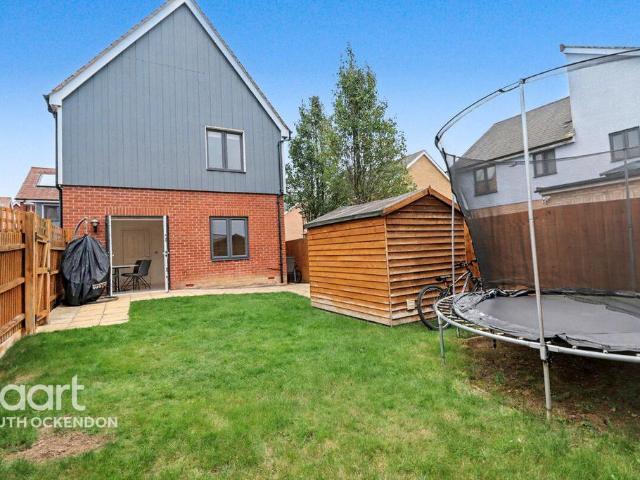 House for sale in South Ockendon, Essex