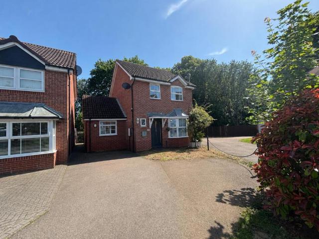 House for sale in Lings, Northampton
