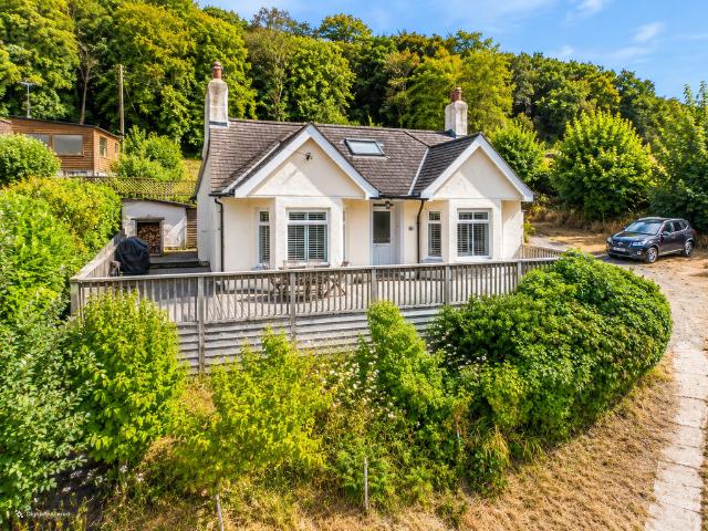 House for sale in Bromsberrow Heath, Gloucestershire