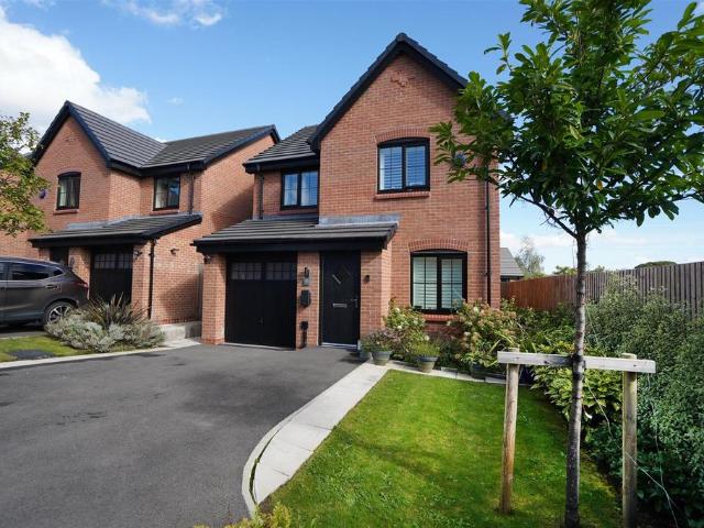 House for sale in Middlebrook, Bolton