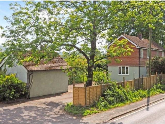 House for sale in Bolton Low Houses, Hampshire