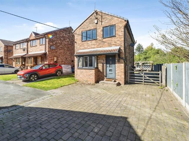House for sale in Knottingley, West Yorkshire