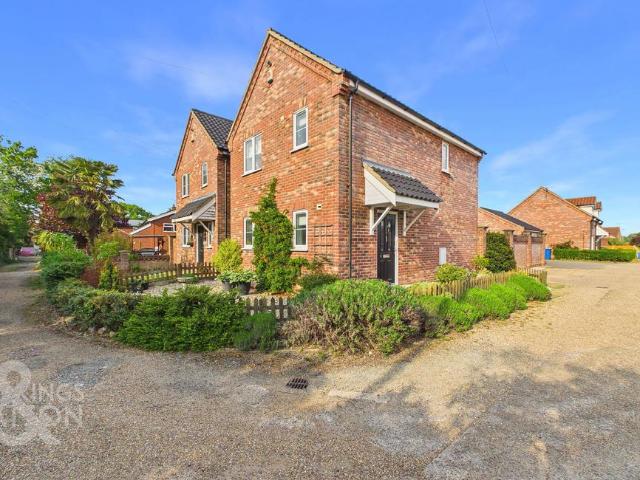 House for sale in North Earlham, East Bank
