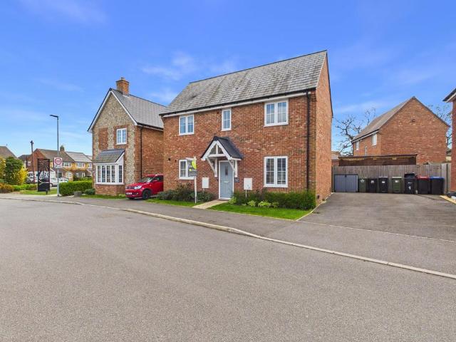 House for sale in Chipping Hill, Essex