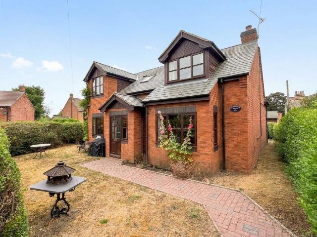 House for sale in Barholm, Lincolnshire