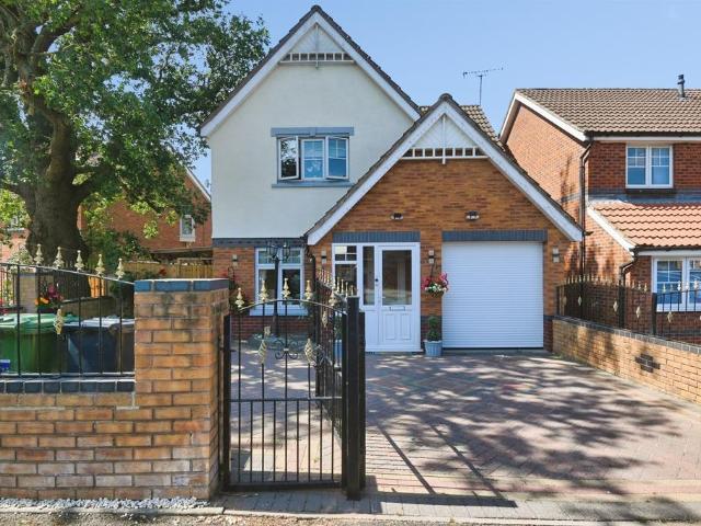 House for sale in Marston Green, West Midlands