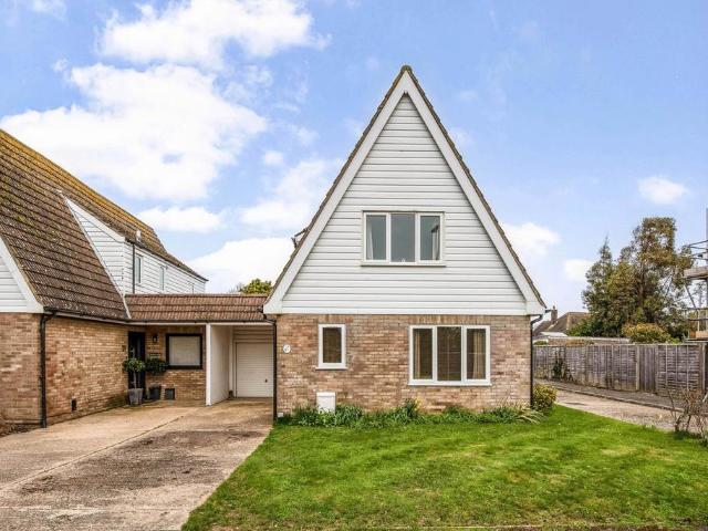House for sale in Littlecote, West Sussex