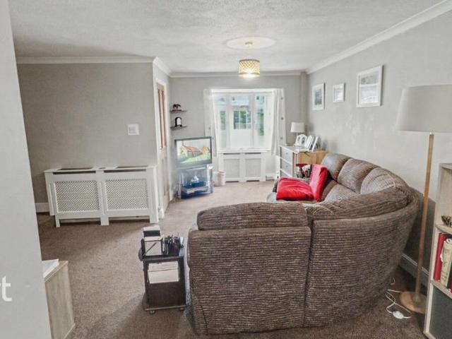 House for sale in South Ashford, Bridgefield