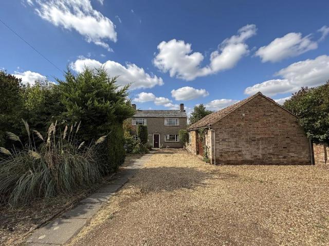 House for sale in Beeston, Sandy