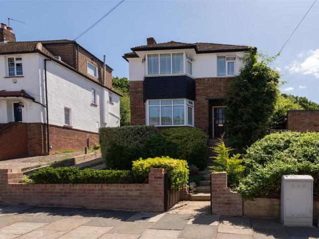 House for sale in Brunswick Park, Greater London