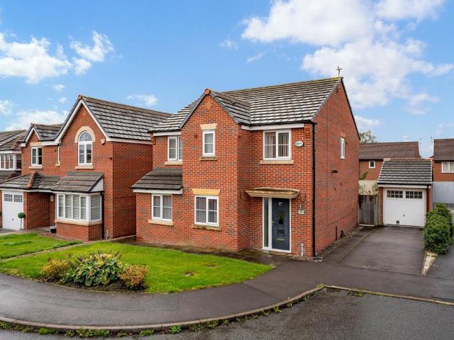 House for sale in Farnworth, Widnes