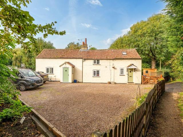 House for sale in Cherry Willingham, West Lindsey