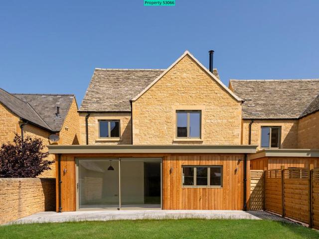 House for sale in Fossebridge, Gloucestershire