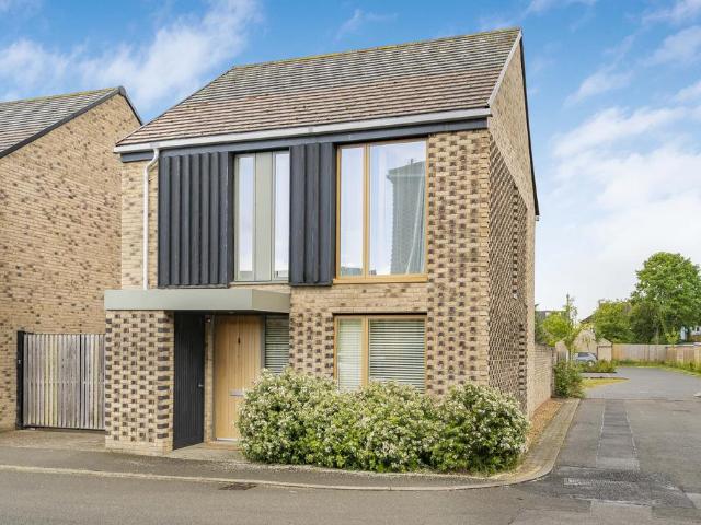 House for sale in Arbury, Cambridgeshire