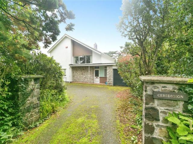 House for sale in Menai Bridge, Porthaethwy / Menai Bridge