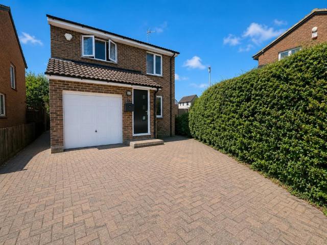 House for sale in Bramingham Park, Luton