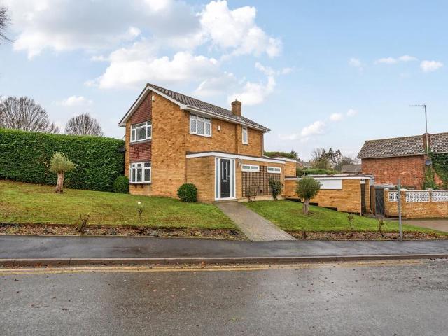 House for sale in Sutton-at-Hone and Hawley, Monks Orchard