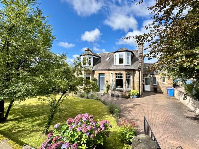 House for sale in Beith, Scotland
