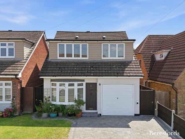 House for sale in Hutton, Navestock Side