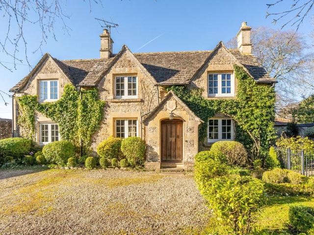 House for sale in Grittleton