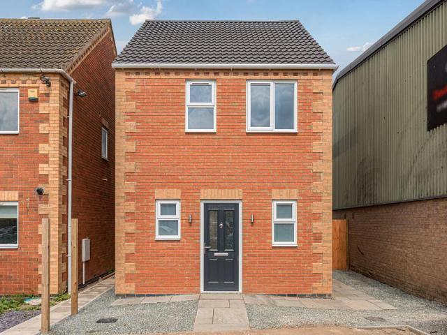 House for sale in Elmfield, Leicestershire