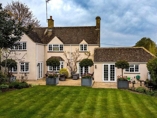 House for sale in Black Bourton, Oxfordshire