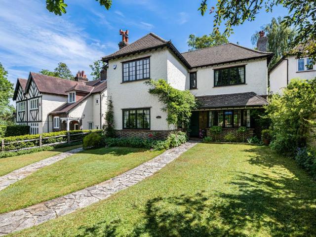House for sale in London Borough of Croydon, Purley