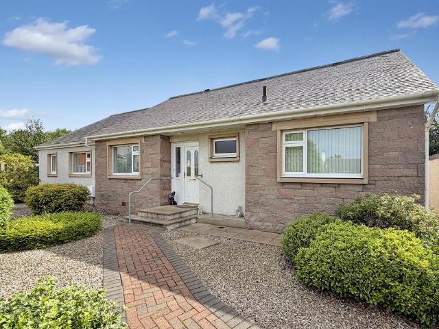 House for sale in Lhanbryde, Scotland