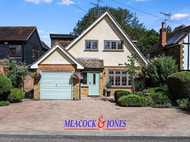 House for sale in Navestock Side, Essex