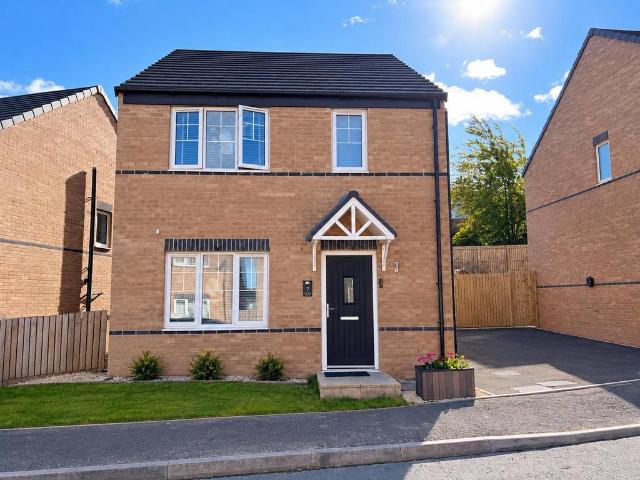 House for sale in High Utley, Bradford