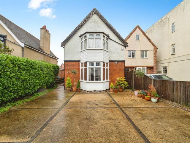 House for sale in Stokesby, Norfolk
